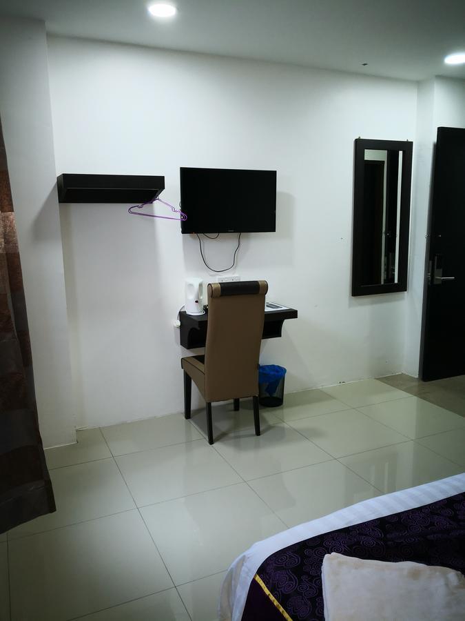 Comfort Inn Sibu Extérieur photo